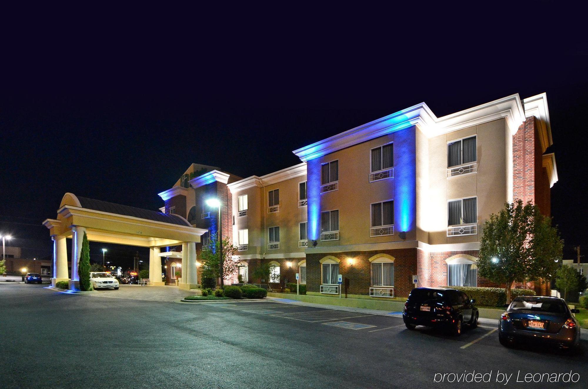 Holiday Inn Express Hotel & Suites Abilene Mall South, An Ihg Hotel Exterior photo