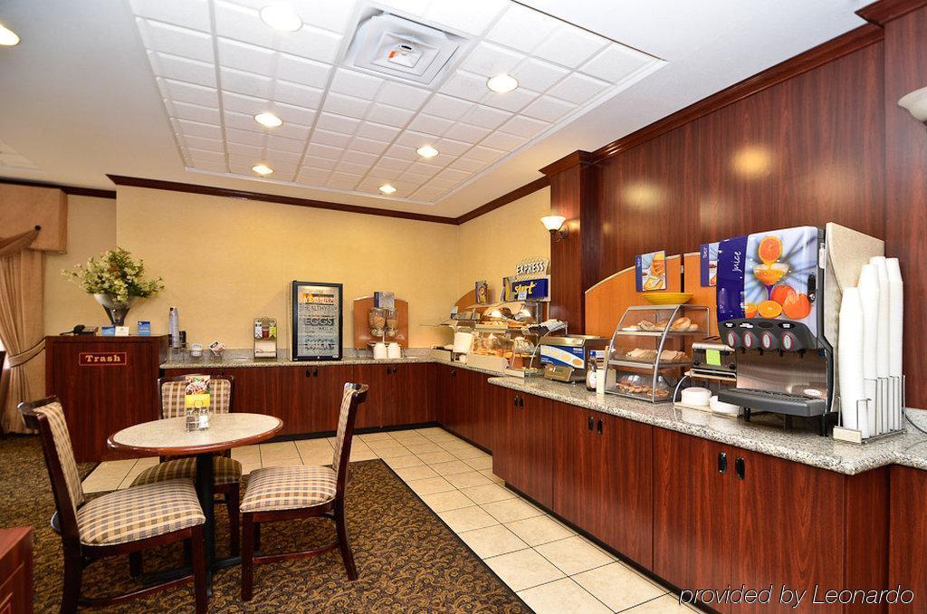 Holiday Inn Express Hotel & Suites Abilene Mall South, An Ihg Hotel Restaurant photo